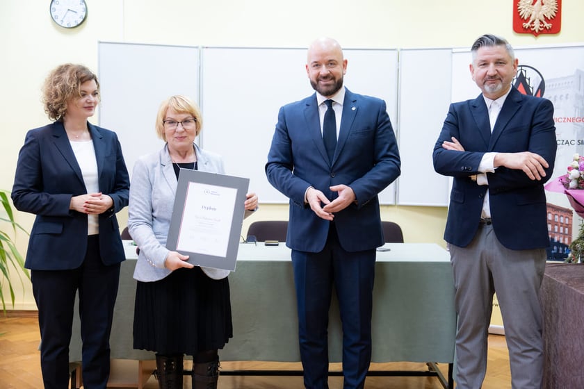 Wręczenie dyplomów dyrektorom placówek oświatowych, 10.01.2024